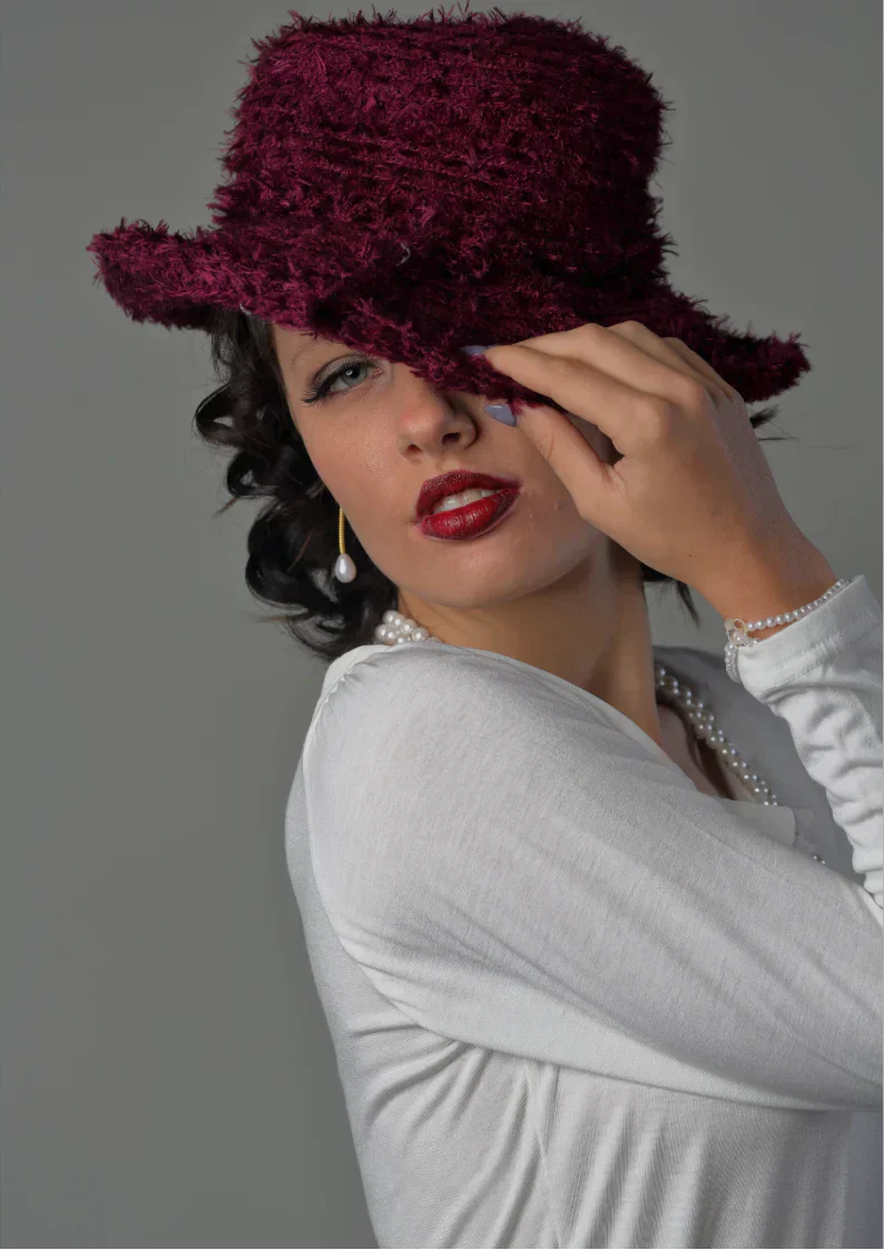 THE COMPLETE GUIDE TO WOMEN'S BEAUTY