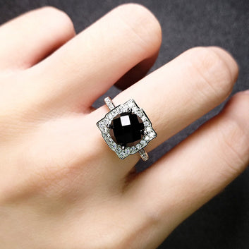 European And American Gothic-style Dark Diamond Ring